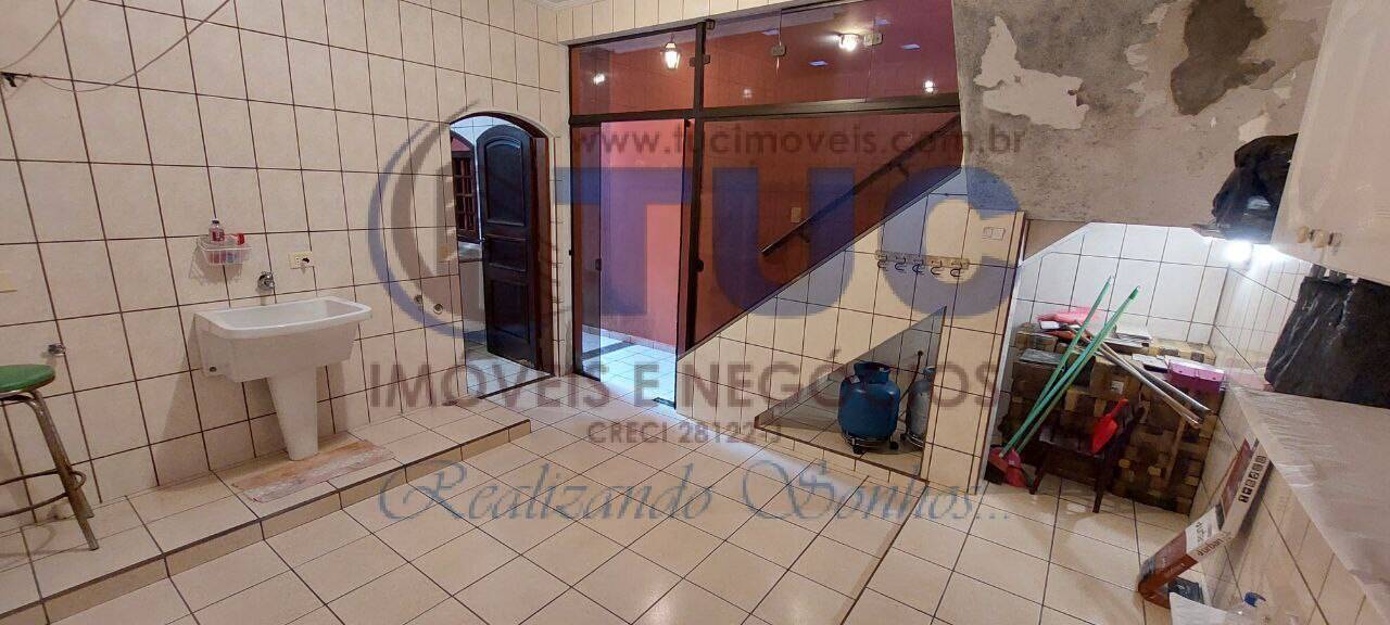 Casa à venda com 3 quartos, 190m² - Foto 31